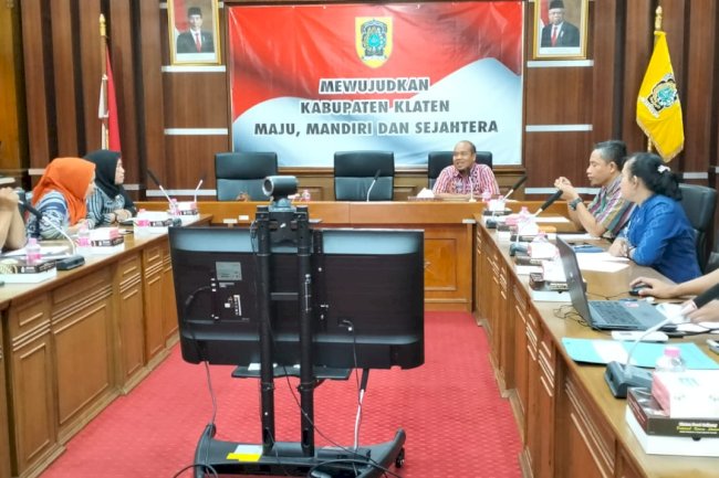 RAPAT EVALUASI KINERJA KECAMATAN (EKK) TAHUN 2023 DAN PERSIAPAN EVALUASI KINERJA KECAMATAN (EKK) TAHUN 2024