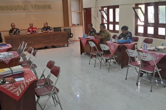Pelaksanaan Penilaian Evaluasi Kinerja Kecamatan di 26 Kecamatan