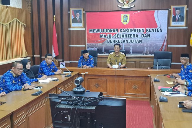 Zoom Rapat Koordinasi Penyelenggaraan Pemerintahan Daerah yang dirangkaikan dengan Penandatanganan Nota Kesepahaman