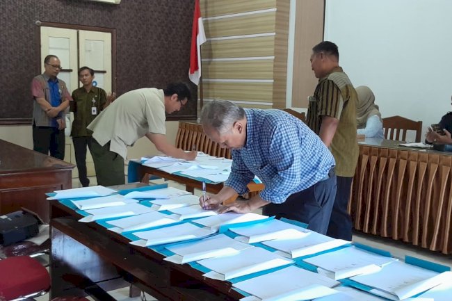 Penandatanganan dokumen Kesepakatan Bersama dan PKS antara Pemerintah Kabupaten Klaten dengan 14 Rumah Sakit yang ada di Kabupaten Klaten tentang Jaminan Kesehatan