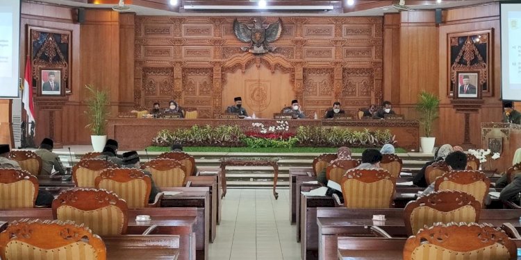 RAPAT PARIPURNA DPRD KABUPATEN KLATEN