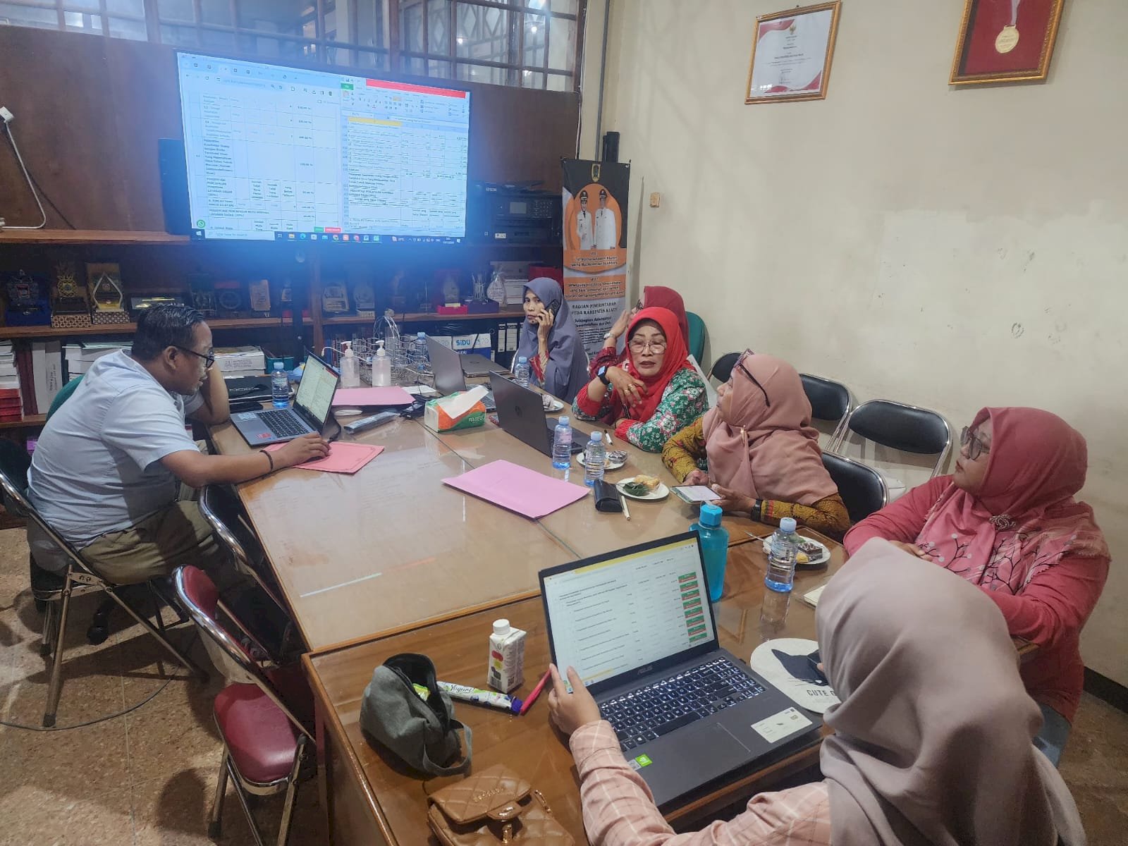 DESK FINALISASI INPUTING CAPAIAN SPM DAN PENYUSUNAN LAPORAN PENERAPAN SPM  KABUPATEN KLATEN TAHUN 2023