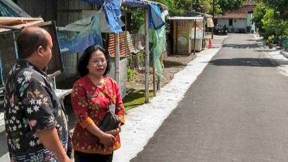 Monitoring dan Evaluasi Kegiatan Pembangunan Sarana dan Prasarana Kelurahan dan Pemberdayaan Masyarakat di Kelurahan Bareng, Kelurahan Mojayan dan Kelurahan Tonggalan, Kecamatan Klaten Tengah