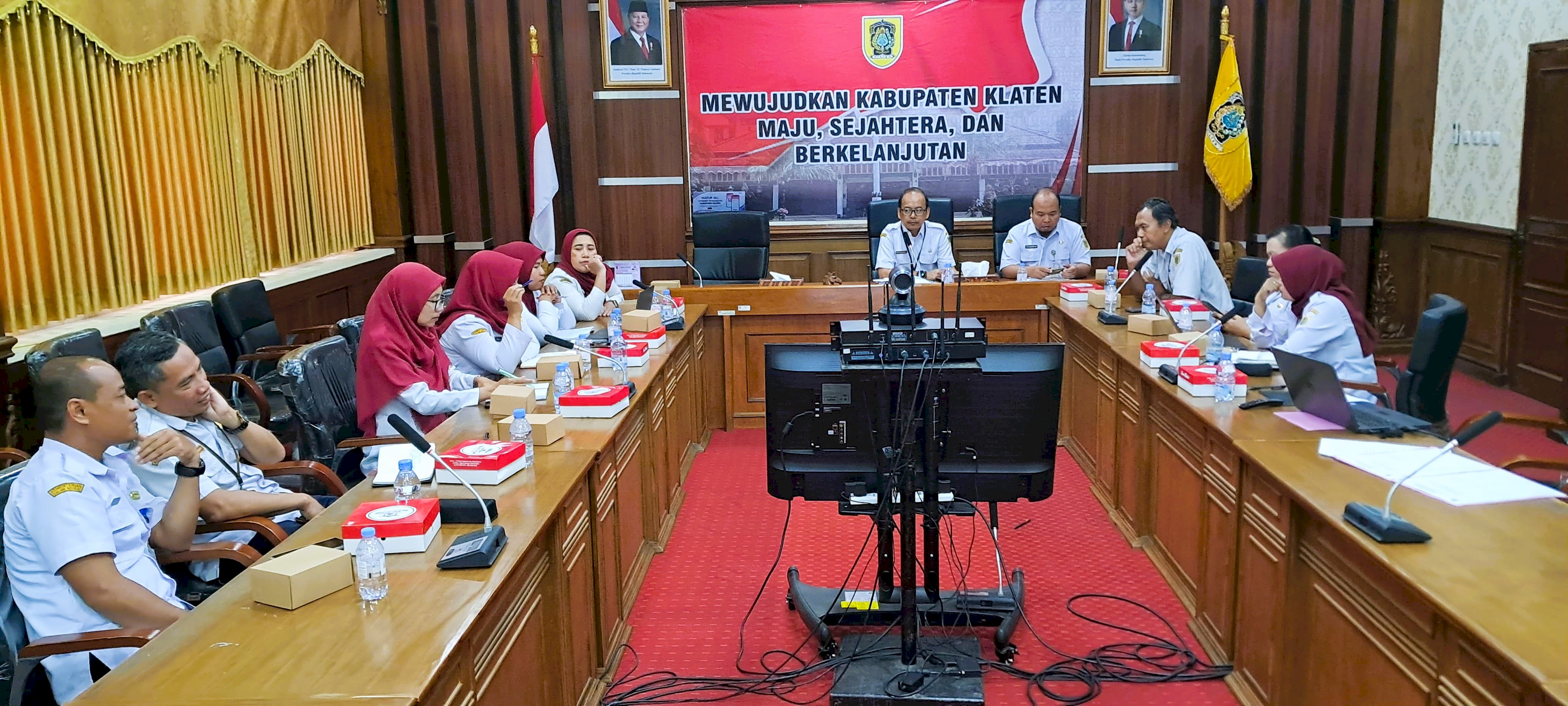 Rapat Koordinasi Persiapan Pelaksanaan Kegiatan Evaluasi Kinerja Kecamatan Pada Pemerintah Kabupaten Klaten Tahun 2025