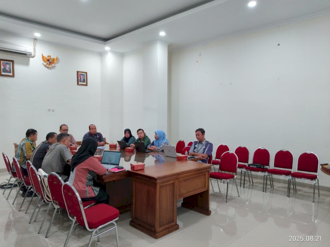 Rapat Pleno Hasil Penilaian Evaluasi Kinerja Kecamatan (EKK) Tahun 2025 Tahap I