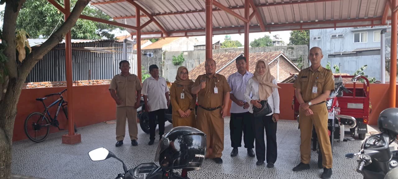 Monitoring dan Evaluasi Kegiatan Pembangunan Sarana dan Prasarana Kelurahan dan Pemberdayaan Masyarakat hari ke 1